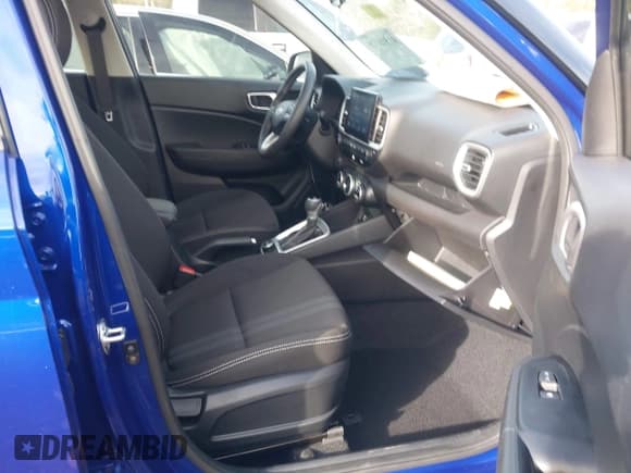 ✅ 2024 Hyundai Venue SEL • VIN: KMHRC8A31RU316286 • Lot: 41575128. Listed on IAAI with 8,184 mi. Free auction sales archive from the USA and detailed vehicle history report at DreamBid. Image 5.