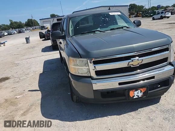 ✅ 2011 Chevrolet Silverado 1500 LS • VIN: 1GCRCREA6BZ163237 • Lot: 80580305. Listed on Copart with 105,436 mi. Free auction sales archive from the USA and detailed vehicle history report at DreamBid. Image 13.