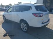 ✅ 2017 Chevrolet Traverse LT • VIN: 1GNKRGKD0HJ235034 • Lot: 43227154. Wystawiony na IAAI z przebiegiem Nie podano. Bezpłatny archiwum sprzedaży aukcyjnych z USA i szczegółowy raport historii pojazdu na DreamBid. Zdjęcie 3.