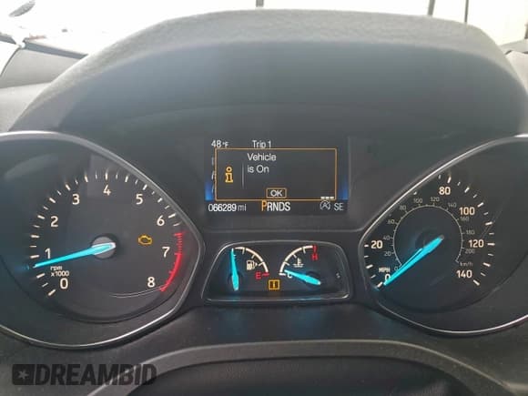 ✅ 2018 Ford Escape SE • VIN: 1FMCU9GD9JUD38307 • Лот: 93866345. Опубликован ранее на Copart с пробегом 66 289 миль. Бесплатный доступ к архиву аукционных продаж из США и подробный отчёт об истории автомобиля на DreamBid. Изображение 9.