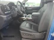 ✅ 2024 Chevrolet Silverado 1500 LT Trail Boss • VIN: 3GCUDFEL6RG158282 • Lot: 54329865. Wystawiony na Copart z przebiegiem Nie podano. Bezpłatny archiwum sprzedaży aukcyjnych z USA i szczegółowy raport historii pojazdu na DreamBid. Zdjęcie 7.