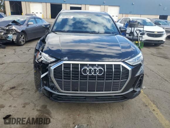 ✅ 2020 Audi Q3 S line Premium Plus • VIN: WA1EECF31L1040168 • Lot: 89514435. Listed on Copart with 50,509 mi. Free auction sales archive from the USA and detailed vehicle history report at DreamBid. Image 5.