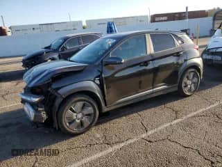 2020 Hyundai Kona SEL с VIN KM8K23AG5LU070103, выставлен на аукционе Copart как лот 71068775 с пробегом 51 678 миль миль и Списание • Salvage title. История ставок и продаж доступна на DreamBid. Изображение 1.
