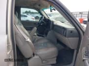 ✅ 2006 Chevrolet Suburban LS • VIN: 3GNEC16ZX6G101096 • Лот: 42652223. Опубликован ранее на IAAI с пробегом 191 621 миль. Бесплатный доступ к архиву аукционных продаж из США и подробный отчёт об истории автомобиля на DreamBid. Изображение 5.