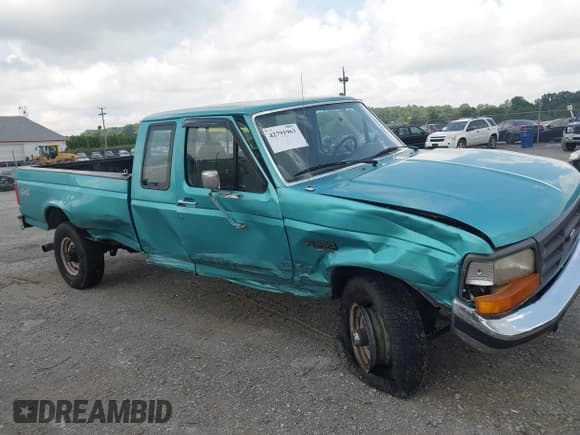 ✅ 1996 Ford F-250 • VIN: 1FTHX26F0TEA43167 • Lot: 42791963. Listed on IAAI with 252,458 mi. Free auction sales archive from the USA and detailed vehicle history report at DreamBid. Image 6.