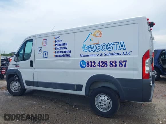 ✅ 2014 Ram ProMaster Cargo • VIN: 3C6TRVAG1EE128975 • Lot: 42699092. Listed on IAAI with 180,113 mi. Free auction sales archive from the USA and detailed vehicle history report at DreamBid. Image 14.