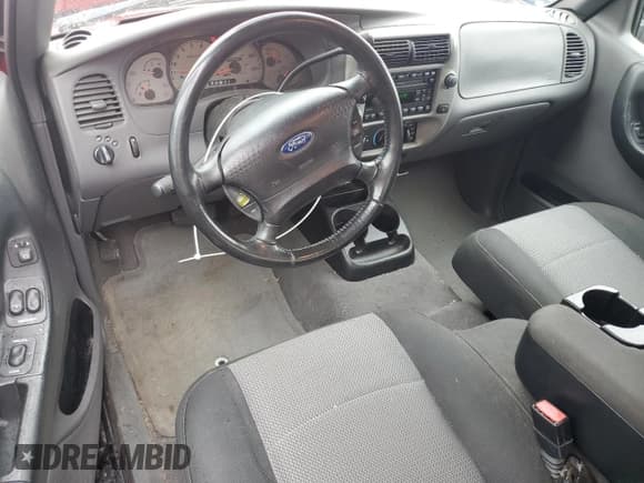 ✅ 2003 Ford Ranger XL Fleet • VIN: 1FTZR45E23TA36154 • Lot: 87455045. Wystawiony na Copart z przebiegiem 77 707 mil. Bezpłatny archiwum sprzedaży aukcyjnych z USA i szczegółowy raport historii pojazdu na DreamBid. Zdjęcie 8.