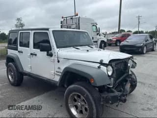 ✅ 2013 Jeep Wrangler Unlimited Sport • VIN: 1C4BJWDG6DL582321 • Lot: 92713055. Wystawiony na Copart z przebiegiem 182 953 mil. Bezpłatny archiwum sprzedaży aukcyjnych z USA i szczegółowy raport historii pojazdu na DreamBid. Zdjęcie 1.