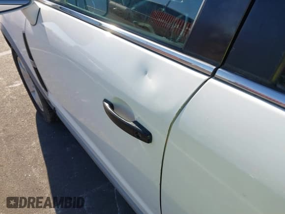 ✅ 2012 Chevrolet Captiva Sport LS • VIN: 3GNAL2EK2CS548166 • Lot: 41252034. Wystawiony na IAAI z przebiegiem 141 239 mil. Bezpłatny archiwum sprzedaży aukcyjnych z USA i szczegółowy raport historii pojazdu na DreamBid. Zdjęcie 14.