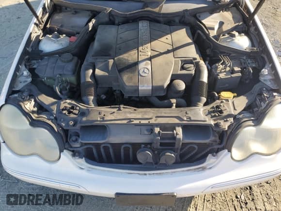 ✅ 2004 Mercedes-Benz C 240 • VIN: WDBRF81J44F502877 • Lot: 44931635. Wystawiony na Copart z przebiegiem 147 778 mil. Bezpłatny archiwum sprzedaży aukcyjnych z USA i szczegółowy raport historii pojazdu na DreamBid. Zdjęcie 11.