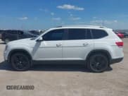 ✅ 2019 Volkswagen Atlas SEL • VIN: 1V2ER2CAXKC601394 • Lot: 42802095. Wystawiony na IAAI z przebiegiem 77 498 mil. Bezpłatny archiwum sprzedaży aukcyjnych z USA i szczegółowy raport historii pojazdu na DreamBid. Zdjęcie 14.