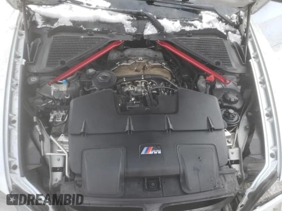 ✅ 2010 BMW X5 M • VIN: 5YMGY0C54ALK25477 • Lot: 88254255. Listed on Copart with 127,490 mi. Free auction sales archive from the USA and detailed vehicle history report at DreamBid. Image 14.