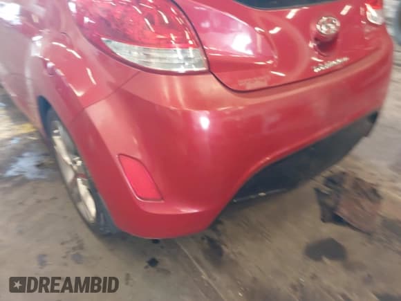 ✅ 2016 Hyundai Veloster • VIN: KMHTC6AD2GU281385 • Lot: 41507082. Wystawiony na IAAI z przebiegiem 79 282 mil. Bezpłatny archiwum sprzedaży aukcyjnych z USA i szczegółowy raport historii pojazdu na DreamBid. Zdjęcie 14.