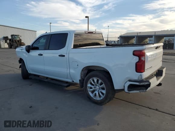 ✅ 2021 Chevrolet Silverado 1500 Custom • VIN: 1GCPWBEK8MZ315214 • Lot: 73424534. Wystawiony na Copart z przebiegiem 41 298 mil. Bezpłatny archiwum sprzedaży aukcyjnych z USA i szczegółowy raport historii pojazdu na DreamBid. Zdjęcie 2.