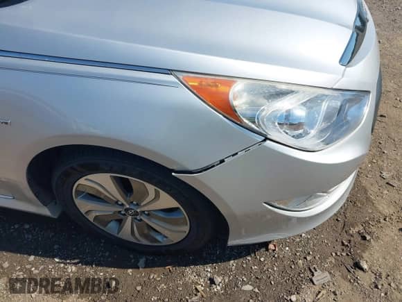 2013 Hyundai Sonata с VIN KMHEC4A49DA090105, выставлен на аукционе IAAI как лот 43479332 с пробегом 116 591 миль миль и . История ставок и продаж доступна на DreamBid. Изображение 19.