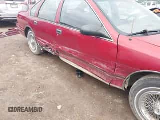 1995 Chevrolet Caprice z VIN 1G1BL52WXSR137372, wystawiony jako IAAI lot #42831487 z przebiegiem 70 312 mil mil oraz . Historia ofert i sprzedaży dostępna na DreamBid. Obrazek 6.