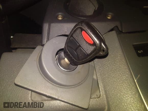 ✅ 2007 Jeep Commander Sport • VIN: 1J8HG48K57C647510 • Lot: 41883720. Wystawiony na IAAI z przebiegiem 210 051 mil. Bezpłatny archiwum sprzedaży aukcyjnych z USA i szczegółowy raport historii pojazdu na DreamBid. Zdjęcie 11.