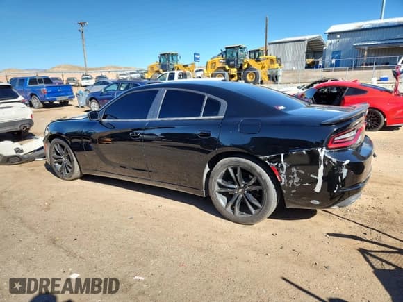 ✅ 2018 Dodge Charger SXT • VIN: 2C3CDXBGXJH145536 • Lot: 86891365. Listed on Copart with 106,648 mi. Free auction sales archive from the USA and detailed vehicle history report at DreamBid. Image 2.