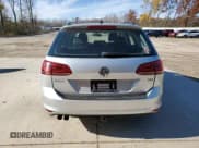 ✅ 2016 Volkswagen Golf TSI S • VIN: 3VWC17AU2GM517499 • Lot: 92042405. Wystawiony na Copart z przebiegiem 139 014 mil. Bezpłatny archiwum sprzedaży aukcyjnych z USA i szczegółowy raport historii pojazdu na DreamBid. Zdjęcie 6.