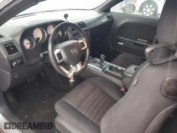 ✅ 2011 Dodge Challenger • VIN: 2B3CJ4DG6BH557150 • Lot: 78758974. Wystawiony na Copart z przebiegiem 187 274 mil. Bezpłatny archiwum sprzedaży aukcyjnych z USA i szczegółowy raport historii pojazdu na DreamBid. Zdjęcie 8.