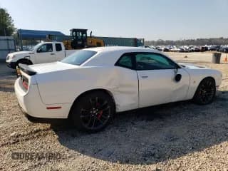 ✅ 2022 Dodge Challenger R/T Scat Pack Widebody • VIN: 2C3CDZFJ4NH192262 • Lot: 40191123. Wystawiony na Copart z przebiegiem 9 676 mil. Bezpłatny archiwum sprzedaży aukcyjnych z USA i szczegółowy raport historii pojazdu na DreamBid. Zdjęcie 3.
