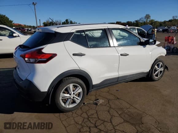 ✅ 2020 Nissan Kicks S • VIN: 3N1CP5BV9LL546093 • Lot: 86292985. Wystawiony na Copart z przebiegiem 108 583 mil. Bezpłatny archiwum sprzedaży aukcyjnych z USA i szczegółowy raport historii pojazdu na DreamBid. Zdjęcie 3.