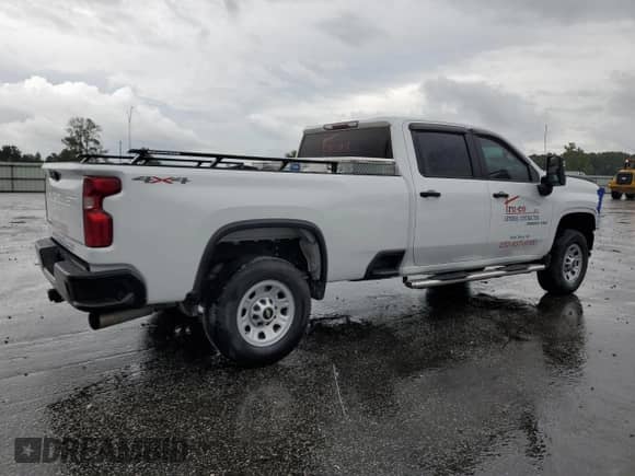 2022 Chevrolet Silverado 3500HD Work Truck z VIN 1GC4YSEY4NF364107, wystawiony jako Copart lot #73045214 z przebiegiem 21 487 mil mil oraz Szkoda całkowita • Salvage title. Historia ofert i sprzedaży dostępna na DreamBid. Obrazek 3.
