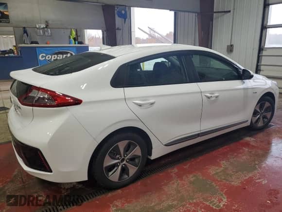 2019 Hyundai Ioniq с VIN KMHC75LH8KU048814, выставлен на аукционе Copart как лот 77227924 с пробегом 121 278 миль миль и Списание • Salvage title. История ставок и продаж доступна на DreamBid. Изображение 3.