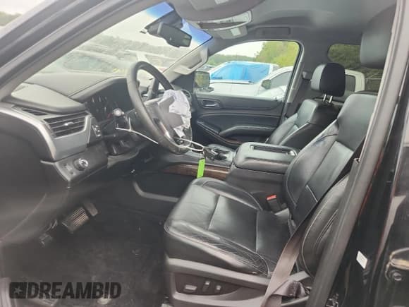 ✅ 2015 Chevrolet Suburban LT • VIN: 1GNSCJKC1FR700571 • Лот: 84410105. Опубликован ранее на Copart с пробегом 207 833 миль. Бесплатный доступ к архиву аукционных продаж из США и подробный отчёт об истории автомобиля на DreamBid. Изображение 7.