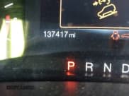 ✅ 2017 Ford Expedition Max XLT • VIN: 1FMJK1JT6HEA01144 • Lot: 40183531. Wystawiony na IAAI z przebiegiem 137 417 mil. Bezpłatny archiwum sprzedaży aukcyjnych z USA i szczegółowy raport historii pojazdu na DreamBid. Zdjęcie 15.