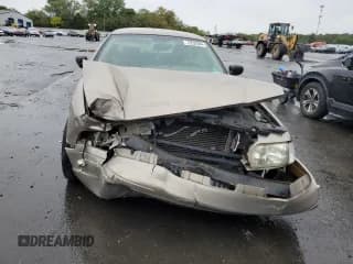 ✅ 2004 Ford Crown Victoria LX • VIN: 2FAFP74W84X155065 • Лот: 72532004. Опубликован ранее на Copart с пробегом 175 057 миль. Бесплатный доступ к архиву аукционных продаж из США и подробный отчёт об истории автомобиля на DreamBid. Изображение 5.