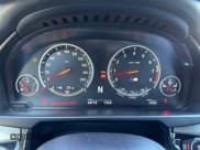 ✅ 2016 BMW X5 M • VIN: 5YMKT6C50G0R78171 • Lot: 73812864. Wystawiony na Copart z przebiegiem 94 712 mil. Bezpłatny archiwum sprzedaży aukcyjnych z USA i szczegółowy raport historii pojazdu na DreamBid. Zdjęcie 9.