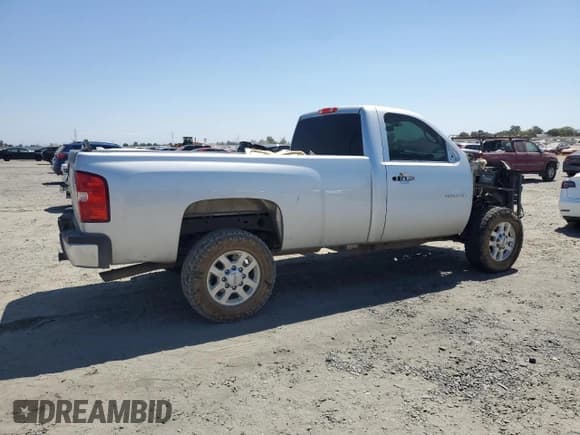 ✅ 2012 Chevrolet Silverado 2500HD Work Truck • VIN: 1GC0CVCG8CF175627 • Lot: 68870165. Listed on Copart with 157,286 mi. Free auction sales archive from the USA and detailed vehicle history report at DreamBid. Image 3.