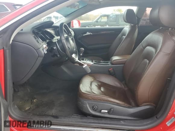 ✅ 2013 Audi A5 Premium • VIN: WAUGFAFR2DA075644 • Lot: 92057485. Listed on Copart with 134,323 mi. Free auction sales archive from the USA and detailed vehicle history report at DreamBid. Image 7.