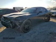 ✅ 2016 Dodge Challenger SXT • VIN: 2C3CDZAG5GH253553 • Lot: 81871285. Wystawiony na Copart z przebiegiem 124 173 mil. Bezpłatny archiwum sprzedaży aukcyjnych z USA i szczegółowy raport historii pojazdu na DreamBid. Zdjęcie 1.