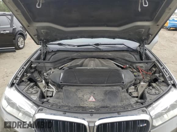 ✅ 2016 BMW X6 M • VIN: 5YMKW8C59G0R43504 • Lot: 83849125. Listed on Copart with 163,979 mi. Free auction sales archive from the USA and detailed vehicle history report at DreamBid. Image 12.