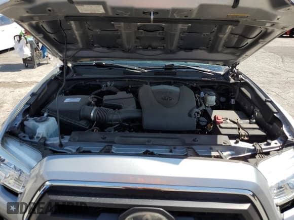 ✅ 2020 Toyota Tacoma SR5 • VIN: 3TMAZ5CN4LM137250 • Lot: 81512855. Listed on Copart with 52,529 mi. Free auction sales archive from the USA and detailed vehicle history report at DreamBid. Image 11.