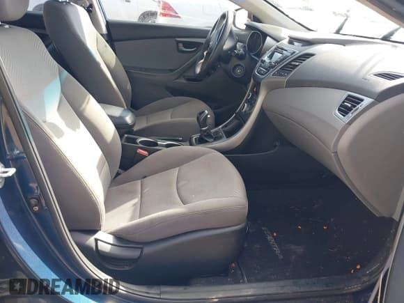 ✅ 2016 Hyundai Elantra SE • VIN: KMHDH4AE2GU525314 • Lot: 41688805. Listed on IAAI with 175,717 mi. Free auction sales archive from the USA and detailed vehicle history report at DreamBid. Image 5.