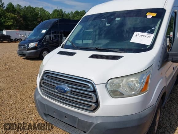 ✅ 2016 Ford Transit XL • VIN: 1FDZK1CM4GKB46112 • Lot: 42799593. Wystawiony na IAAI z przebiegiem 207 041 mil. Bezpłatny archiwum sprzedaży aukcyjnych z USA i szczegółowy raport historii pojazdu na DreamBid. Zdjęcie 6.
