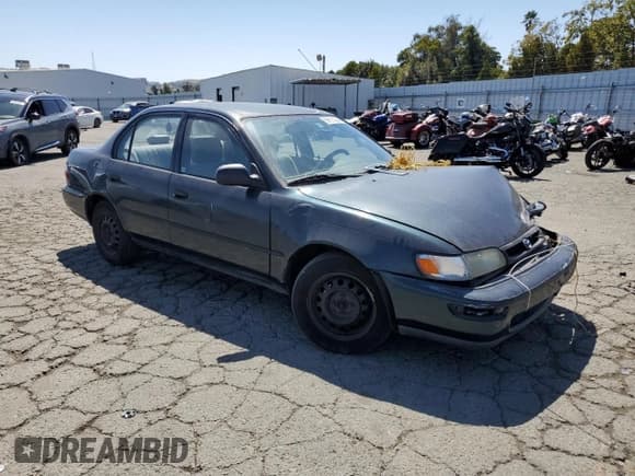✅ 1997 Toyota Corolla • VIN: 1NXBA02E2VZ568535 • Lot: 69107384. Wystawiony na Copart z przebiegiem 151 824 mil. Bezpłatny archiwum sprzedaży aukcyjnych z USA i szczegółowy raport historii pojazdu na DreamBid. Zdjęcie 4.