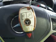 ✅ 2013 Mercedes-Benz SL 550 • VIN: WDDJK7DA0DF007131 • Lot: 43322970. Wystawiony na IAAI z przebiegiem 102 116 mil. Bezpłatny archiwum sprzedaży aukcyjnych z USA i szczegółowy raport historii pojazdu na DreamBid. Zdjęcie 11.