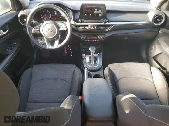 ✅ 2019 Kia Forte S • VIN: 3KPF34AD0KE113984 • Lot: 84603705. Listed on Copart with 45,876 mi. Free auction sales archive from the USA and detailed vehicle history report at DreamBid. Image 8.