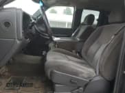 ✅ 2005 Chevrolet Silverado 1500 Z71 • VIN: 1GCEK19Z95Z207710 • Лот: 79444444. Опубликован ранее на Copart с пробегом 321 122 миль. Бесплатный доступ к архиву аукционных продаж из США и подробный отчёт об истории автомобиля на DreamBid. Изображение 7.