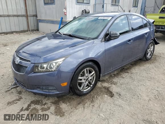✅ 2013 Chevrolet Cruze LS • VIN: 1G1PA5SH5D7299650 • Lot: 82364185. Listed on Copart with 171,189 mi. Free auction sales archive from the USA and detailed vehicle history report at DreamBid. Image 1.
