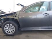 ✅ 2014 Toyota Camry LE • VIN: 4T4BF1FKXER337038 • Lot: 42459609. Wystawiony na IAAI z przebiegiem 88 962 mil. Bezpłatny archiwum sprzedaży aukcyjnych z USA i szczegółowy raport historii pojazdu na DreamBid. Zdjęcie 19.