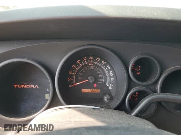 ✅ 2010 Toyota Tundra • VIN: 5TFRU5F13AX021510 • Lot: 60605915. Listed on Copart with 178,005 mi. Free auction sales archive from the USA and detailed vehicle history report at DreamBid. Image 9.