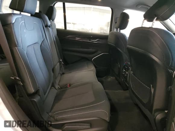 ✅ 2021 Jeep Grand Cherokee Laredo • VIN: 1C4RJKAG9M8154905 • Lot: 61037575. Listed on Copart with 45,267 mi. Free auction sales archive from the USA and detailed vehicle history report at DreamBid. Image 11.