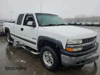 2000 Chevrolet Silverado 2500 LT z VIN 1GCGK29U8YE113106, wystawiony jako Copart lot #51985305 z przebiegiem 296 670 mil mil oraz Szkoda całkowita • Salvage title. Historia ofert i sprzedaży dostępna na DreamBid. Obrazek 4.