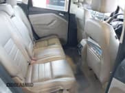 ✅ 2013 Ford C-Max SEL • VIN: 1FADP5CU3DL555110 • Lot: 42010076. Wystawiony na IAAI z przebiegiem 121 234 mil. Bezpłatny archiwum sprzedaży aukcyjnych z USA i szczegółowy raport historii pojazdu na DreamBid. Zdjęcie 8.