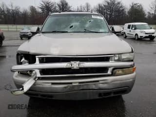 ✅ 2004 Chevrolet Suburban LT • VIN: 1GNFK16T04J199554 • Лот: 85097104. Опубликован ранее на Copart с пробегом 459 526 миль. Бесплатный доступ к архиву аукционных продаж из США и подробный отчёт об истории автомобиля на DreamBid. Изображение 5.